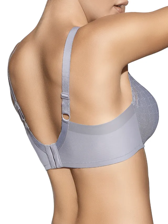 roxana-gris-detras.webp