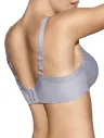 roxana-gris-detras.webp