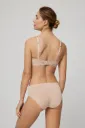 19696-tierra-detras.webp