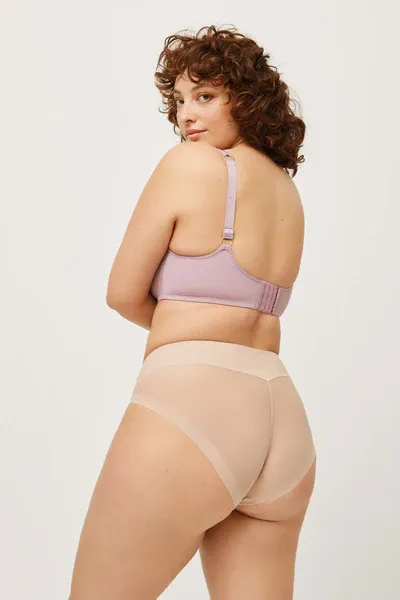 19610-nude.webp
