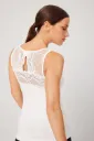 70006-marfil-detras.webp