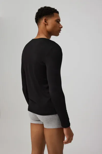 70101-negro-detras.webp