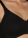 CARICIA-NEGRO.webp