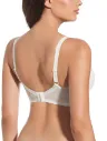 LAIA-MARFIL-DETRAS.webp
